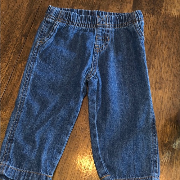 Carter’s super soft 9mo jeans - Picture 1 of 3